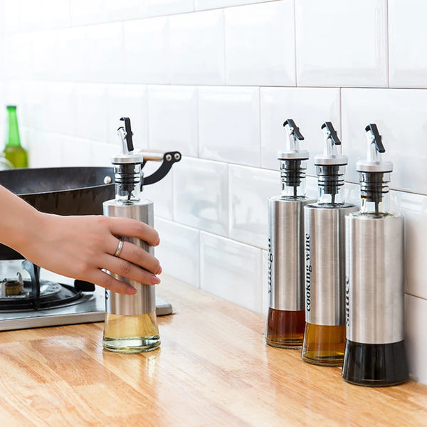 Garrafa Dosadora em Aço Inoxidável e Vidro Precisão e Praticidade na Sua Cozinha - Lumecasa