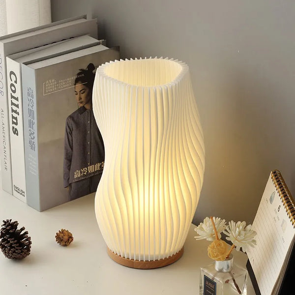 Luminária de Mesa 3D com Efeito Ondulado - Lumecasa