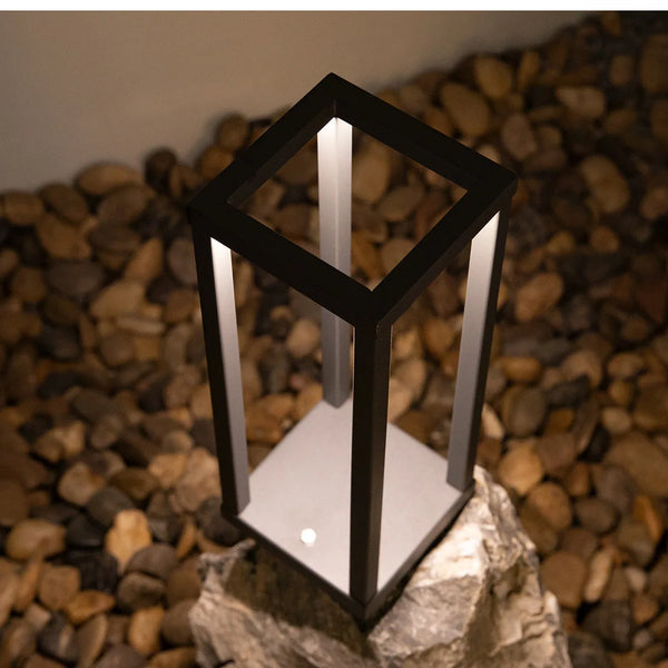 Luminária Minimalista com design moderno - Lumecasa