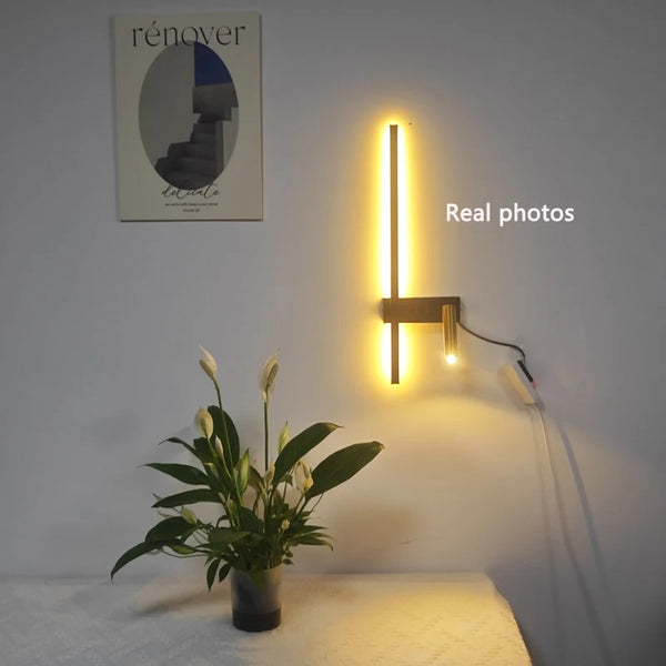 Kit 2 Arandelas LED Moderna Preto e Dourado Iluminação Sofisticada para Quartos e Salas - Lumecasa